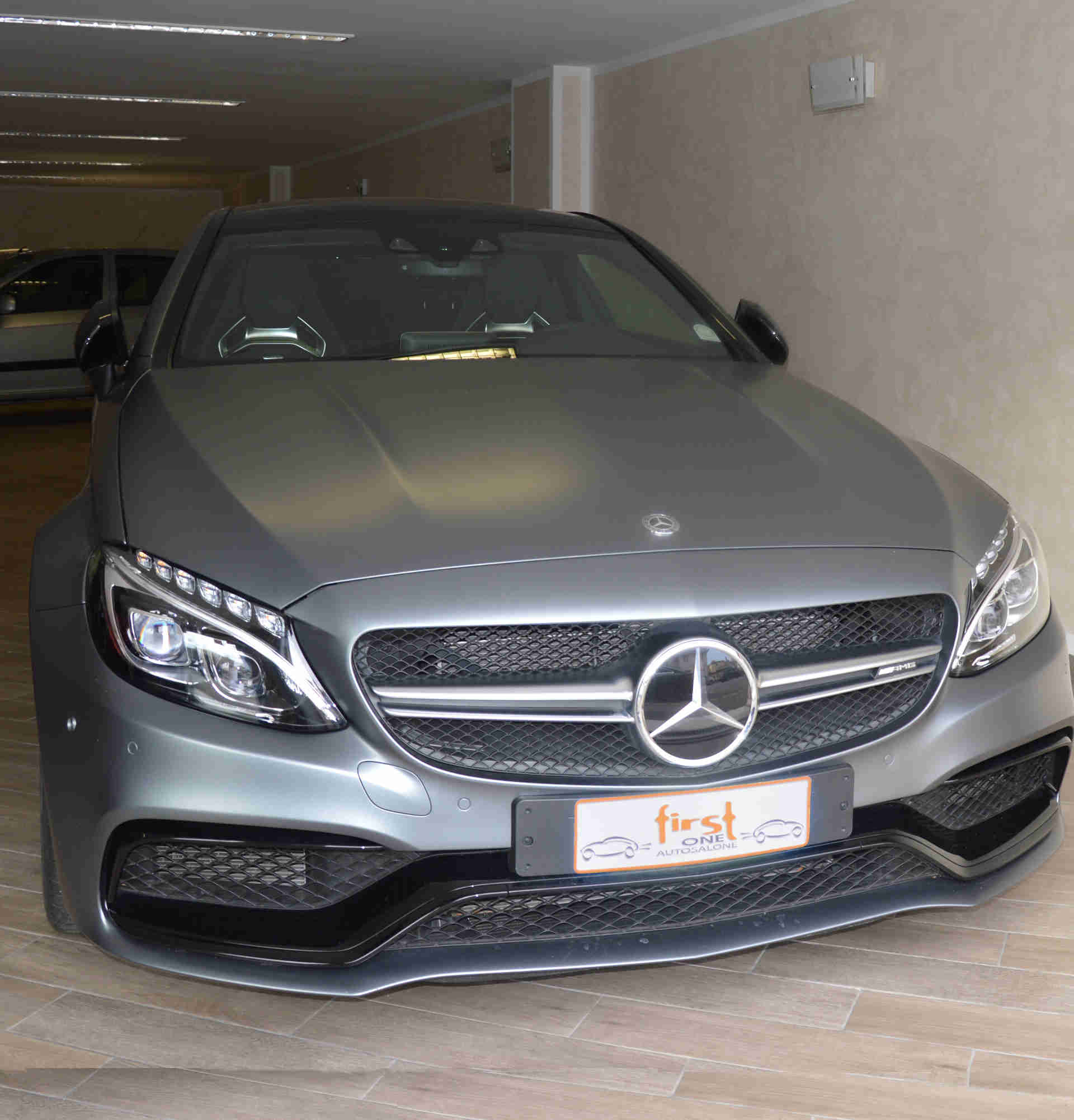 Vendita auto nuove e usate a Genova - First One S.r.l.